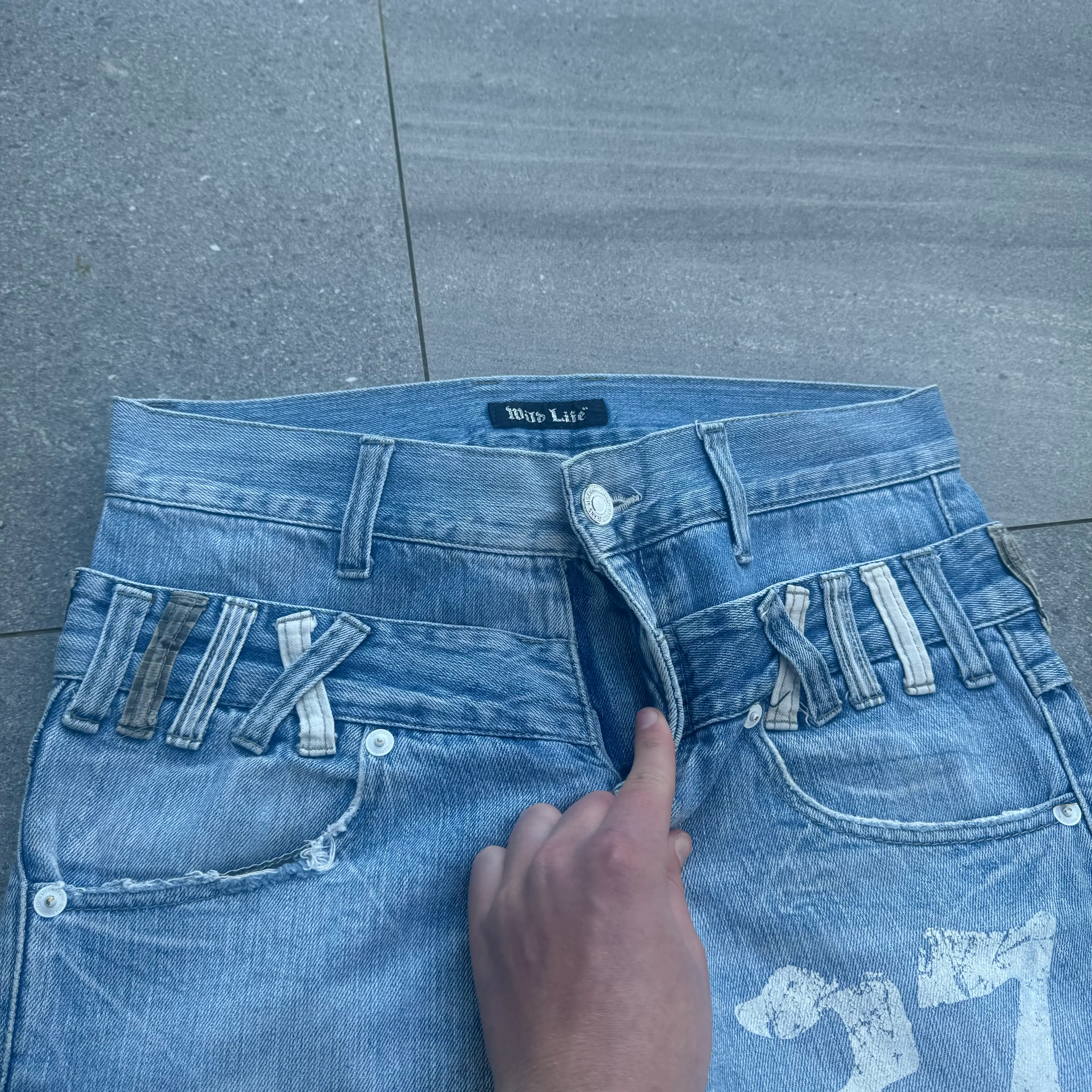 Thumbnail 4
